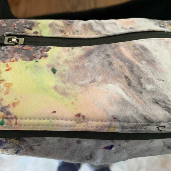 Alala leggings NWOT - Picture 8 of 9